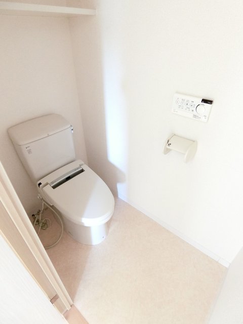 キャピタルノア日野0501号室 トイレ