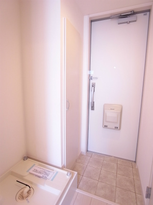 リブリ・Dear court2階 玄関