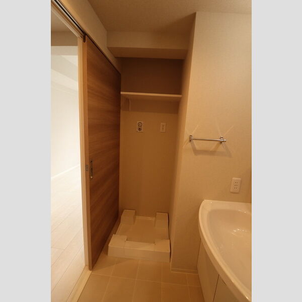 CENTRAL　COURT303号室 室内洗濯機置き場