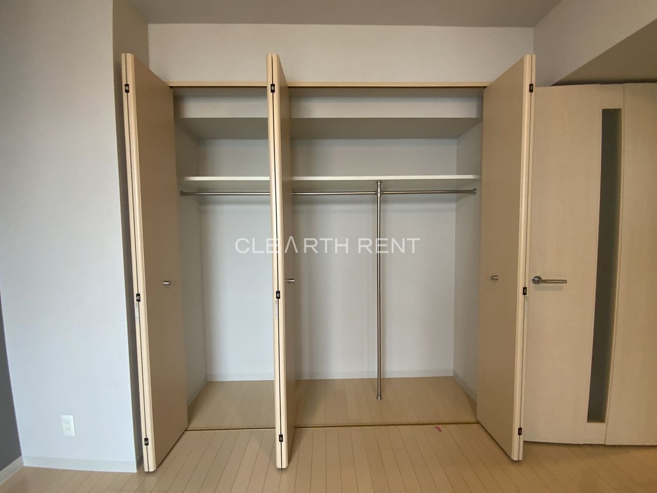 コンシェリアＲ 横濱桜木町9階 大容量の収納クローゼット