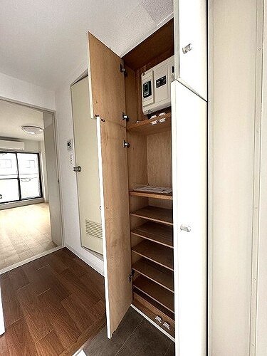 ビブレ西池 シューズボックス　※前回募集時撮影2023年12月