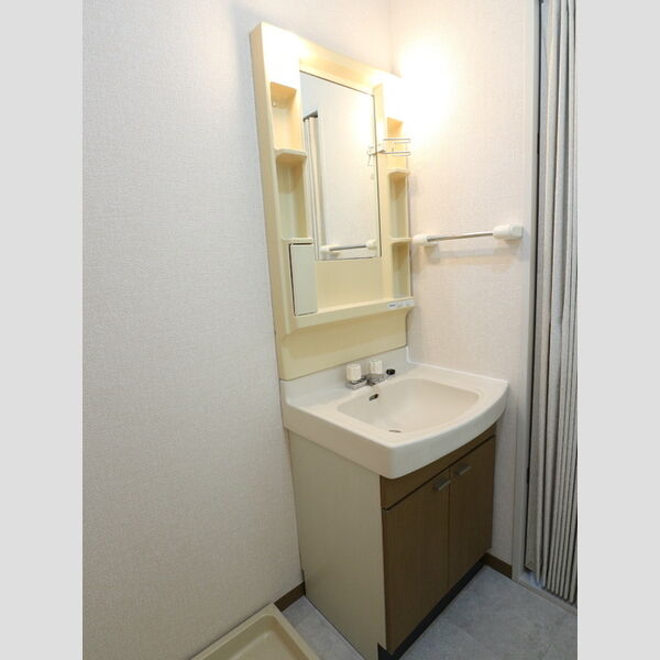 ボーヌファムⅠⅡ　Ⅰ 洗面所