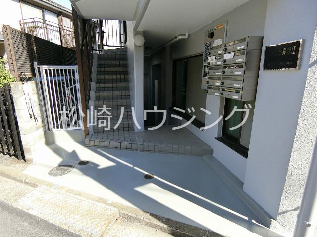 ハイム吉祥寺Ⅱ2階 エントランス