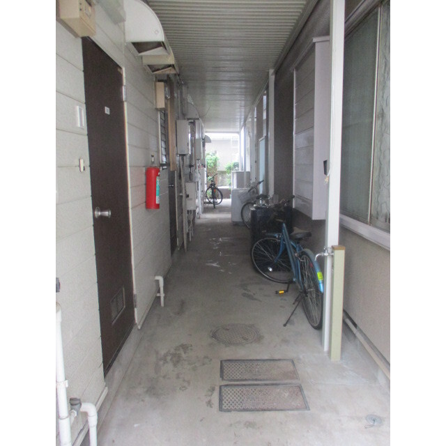 ホワイトハイムタナカ1階 外観