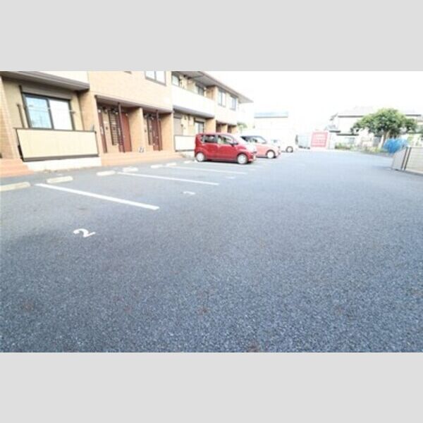 サンクレージュ 駐車場