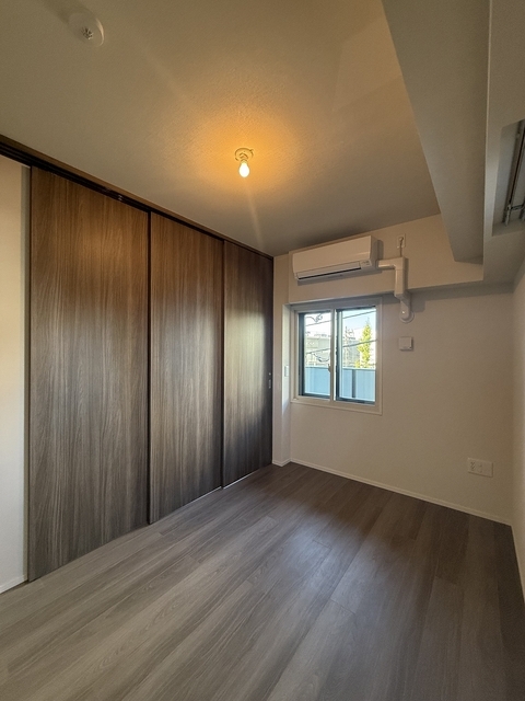 プレディアコート三軒茶屋304号室 洋室5.2帖　2025年10月撮影