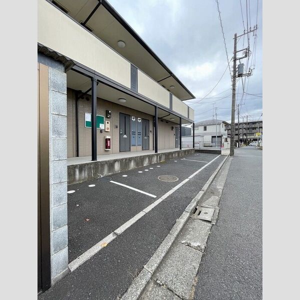 フォルトゥーナ 駐車場