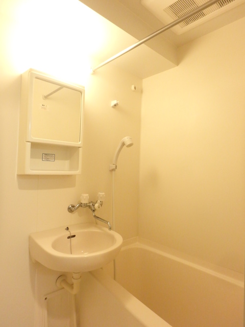 グランド・ガーラ西新宿Ｗest8階 お風呂