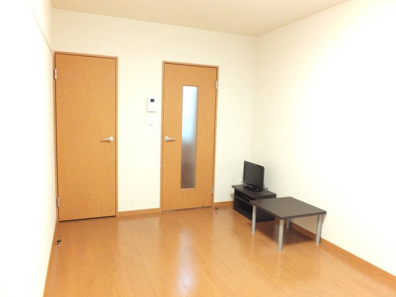 レオパレスフローラ　Ｓ 寝室