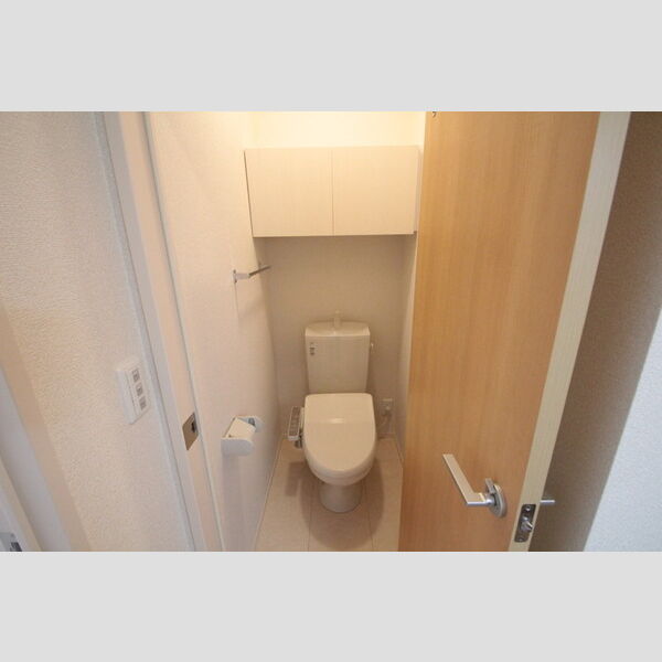 ルピナ トイレは温水洗浄暖房便座!