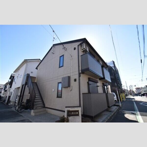 オーガスト螢101号室 建物外観