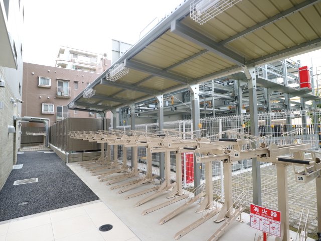 プラウドフラット門前仲町Ⅴ 駐輪場　※参考写真