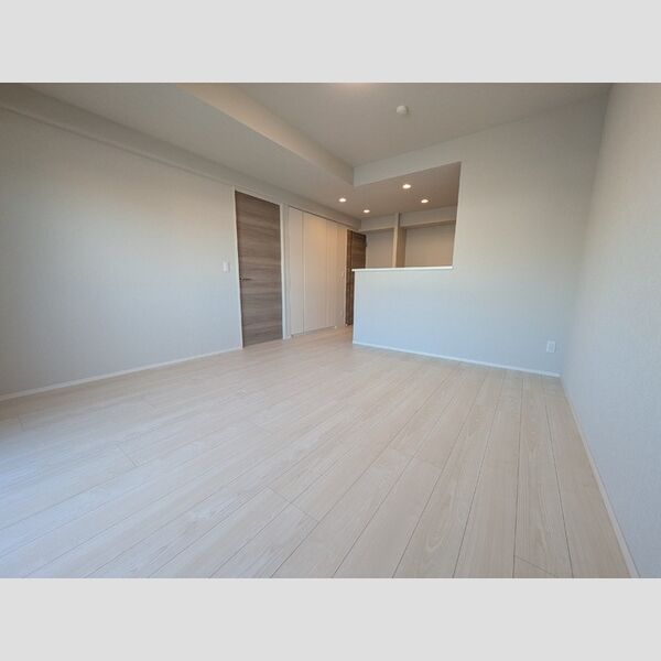 ロイジェント潮見0415号室 リビング