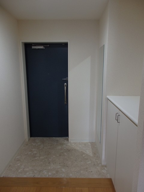 エルフレア武蔵野0302号室 玄関