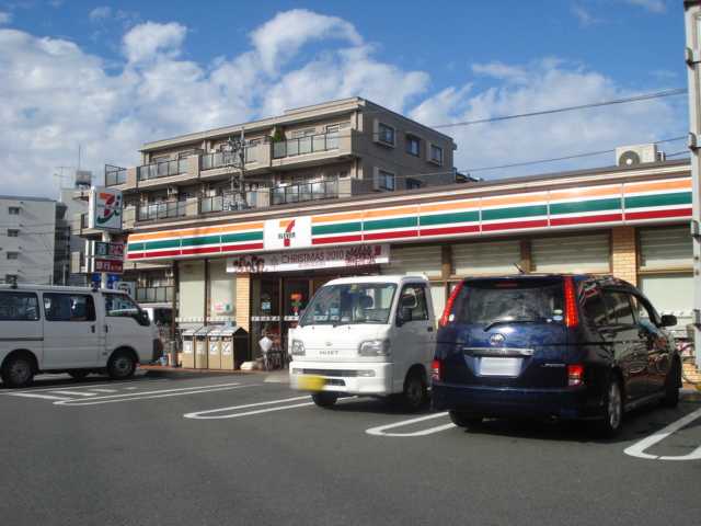 アズーリ小杉 セブンイレブン川崎下小田中店まで1,741ｍ