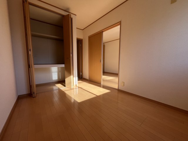 レガート戸田公園201号室 収納