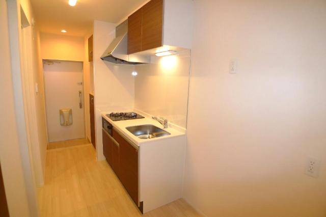 ＲＥＥＮＡ（リーナ）102号室 キッチン