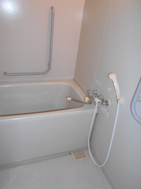 ラ・クラッセ西寺尾0211号室 ☆追焚機能付バス☆