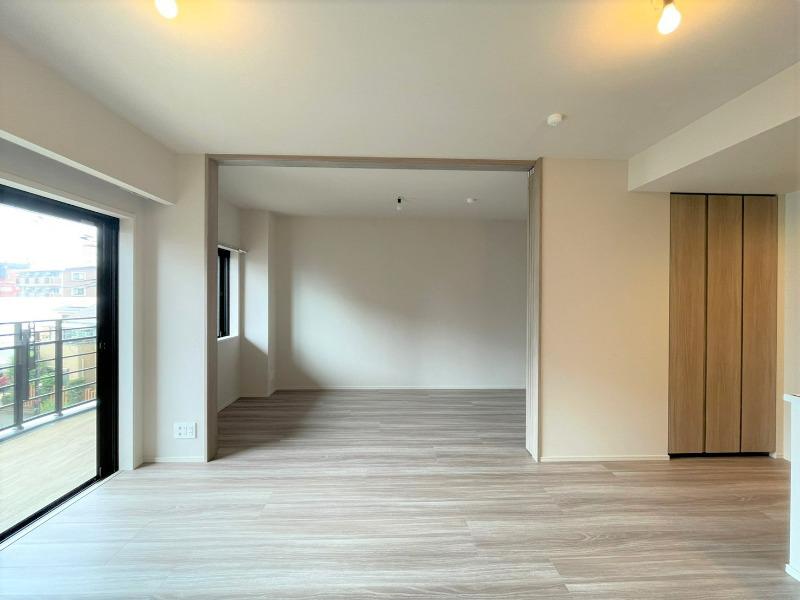 レーベン鶴瀬 Artifact リビング