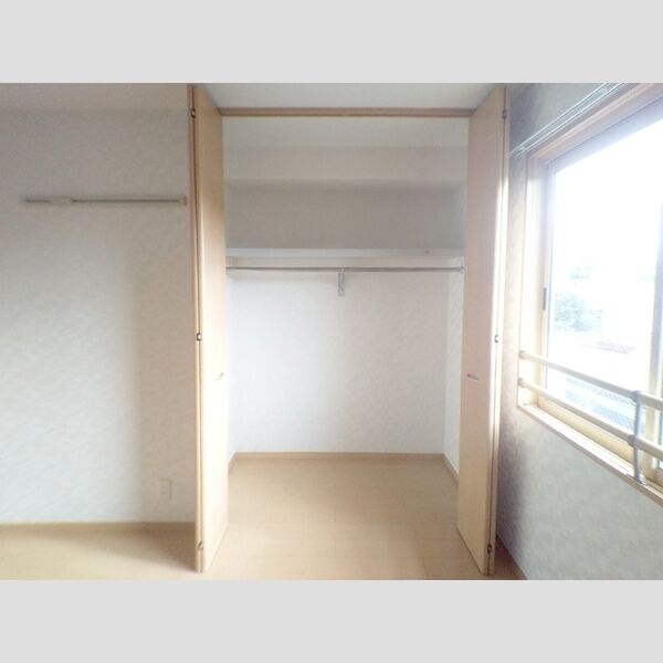 トップⅤⅥⅦⅧ5201号室 収納