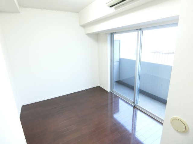 SYNEX HON-KOMAGOME903号室 ※過去退去時のお写真です