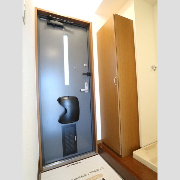 Espoir103号室 玄関