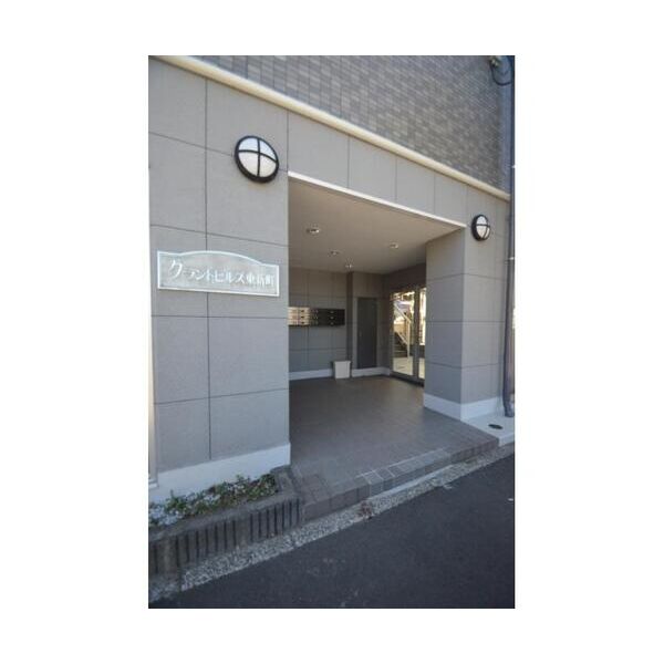 グランドヒルズ東新町 エントランス
