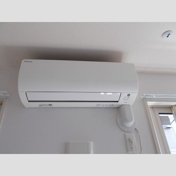 ハイム羽沢十番館205号室 エアコン