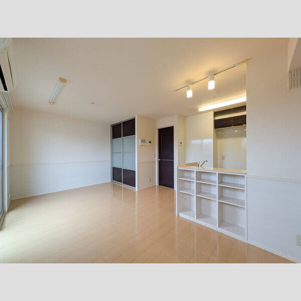 ルピナス　弐番館 リビングダイニング