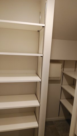 プラウドフラット三軒茶屋Ⅱ503号室 収納