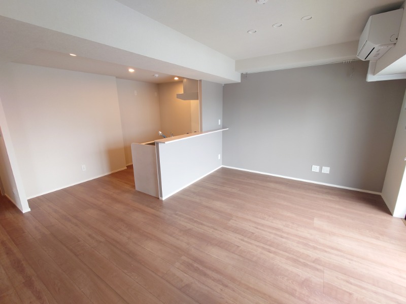 maison chrolo8階 内観