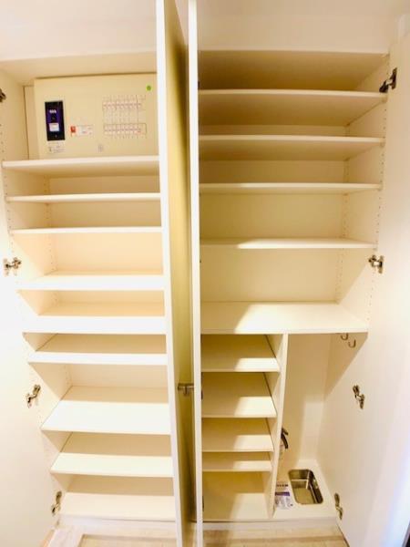 アパートメンツ東山 リビング