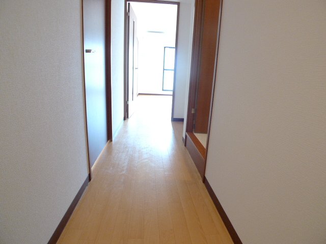 ｔｌｕｍ　Ｖ棟 玄関