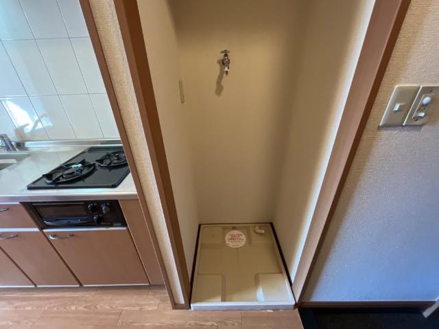 フローラーリア湘南203号室 洗濯機置場