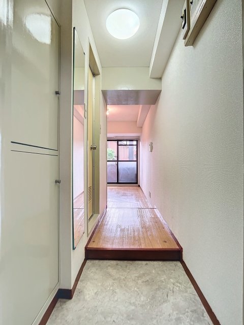 セザール代々木公園2階 玄関