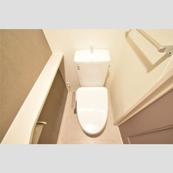 エミグランド愛甲石田 トイレ