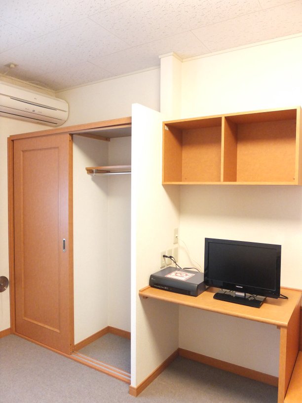 レオパレスアース２１ 寝室