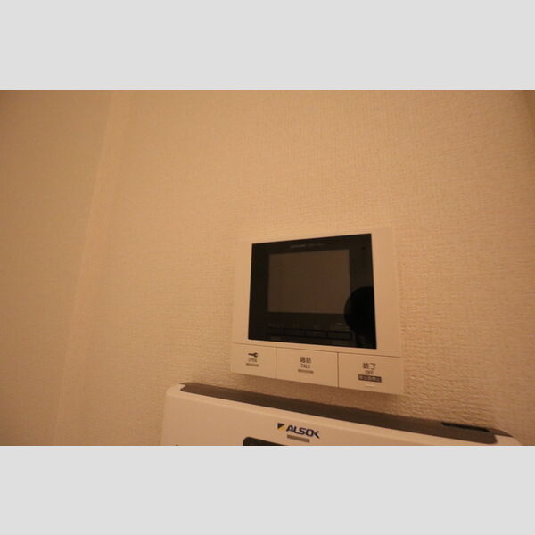 メゾン鶴丸103号室 モニター付きインターホン