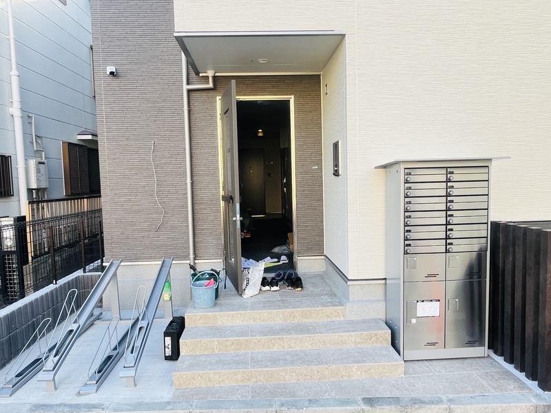 リブリ・三ノ輪1階 エントランス