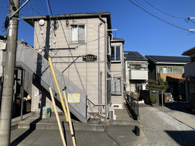 ルピナスコート2階 外観