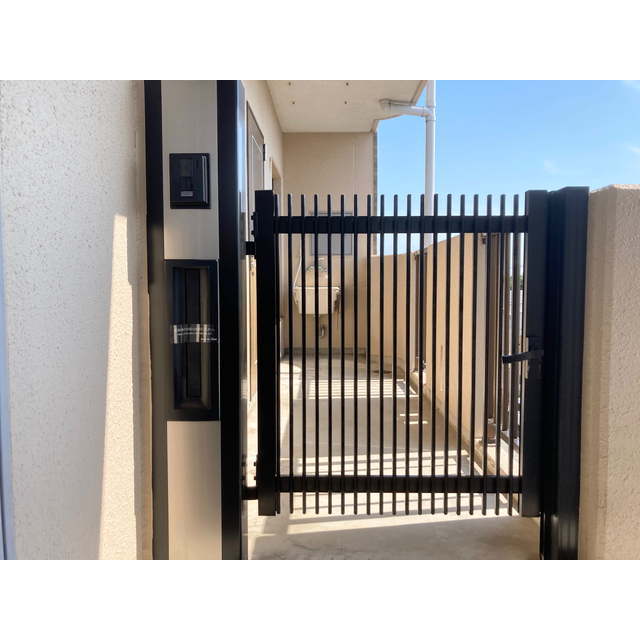 プリムローズ 玄関ポーチ