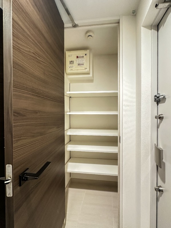 ＦＯＲＥＳＴＡ湊町10階 玄関