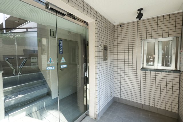 ウィンベルソロ西目白3階 エントランス