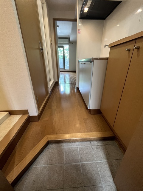 レジェンド東大前 玄関