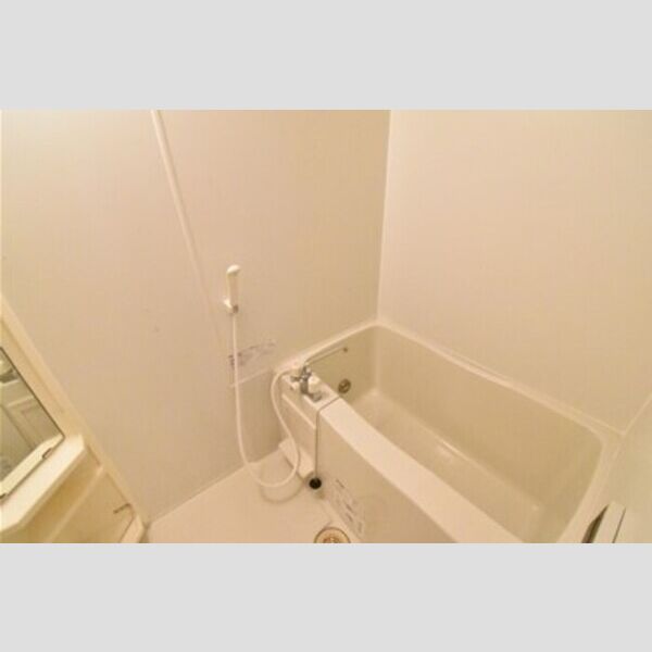 R・ハウス バス