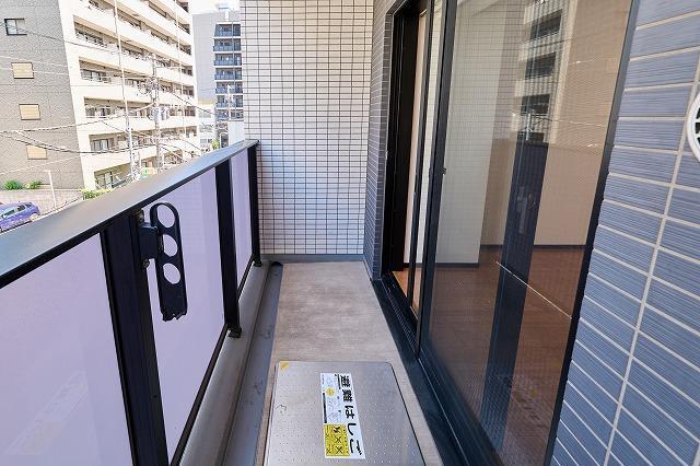 ジェノヴィア南千住Ⅲスカイガーデン6階 同建物別部屋の参考画像