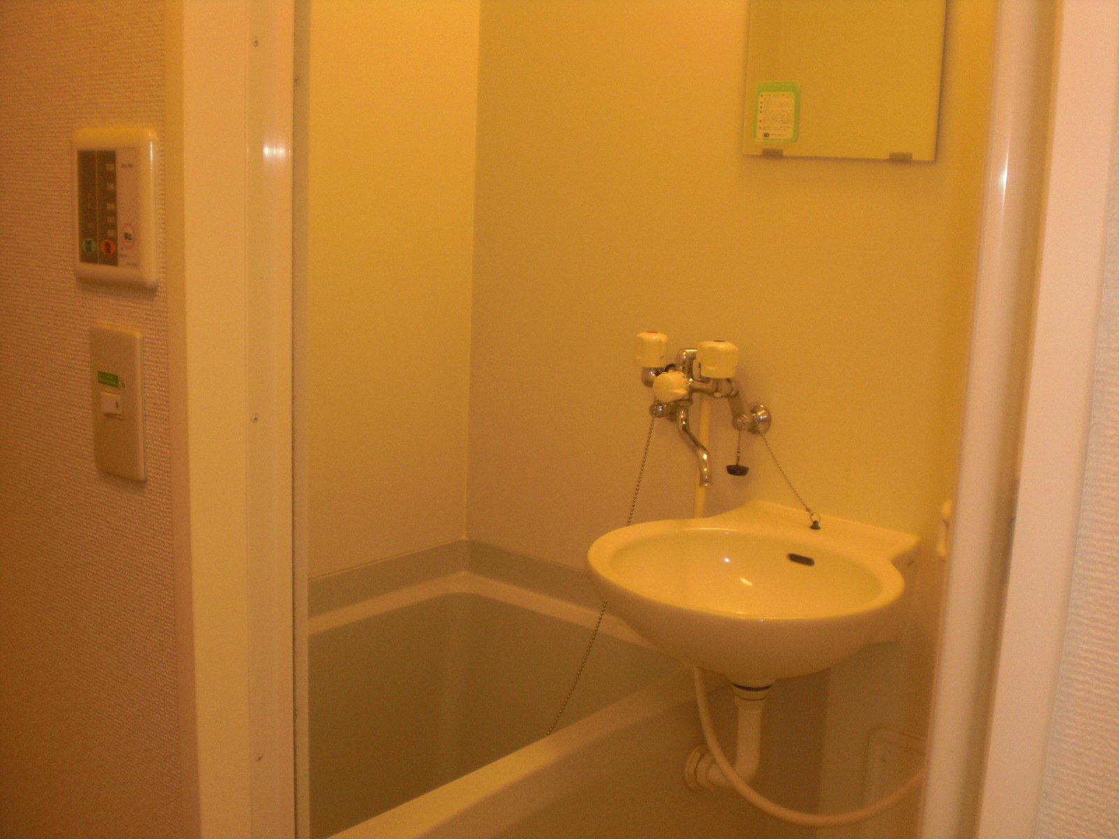 レオパレスペイサージュⅡ 洋室乾燥機付き