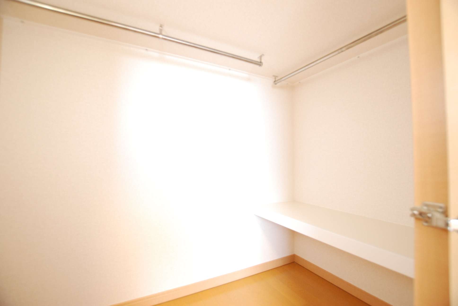 レオネクストヒラサワ 内観