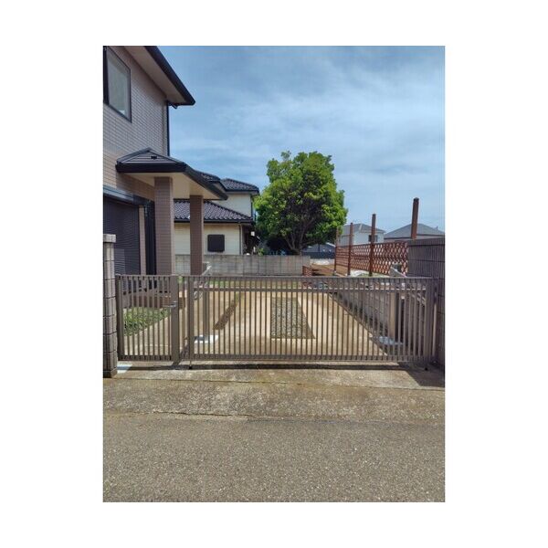 船橋市芝山7丁目貸家 駐車場