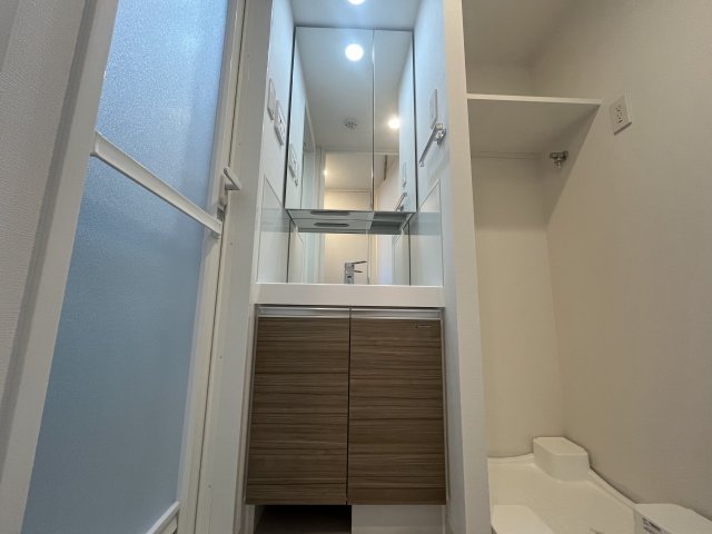 アジールコート板橋本町0804号室 洗面